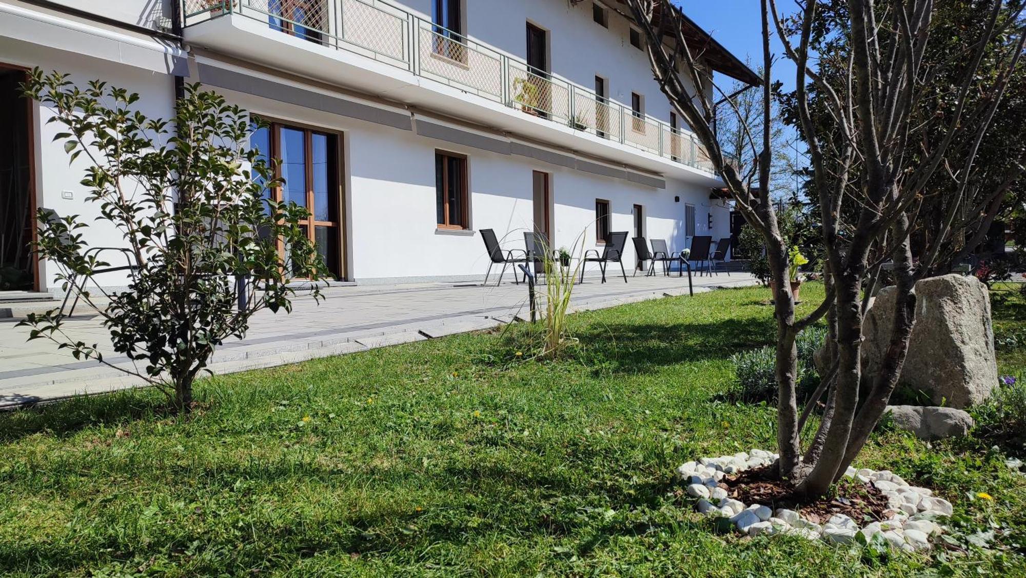 Nautica Tarello - Casa Ena Beb Bed & Breakfast Viverone Exterior photo